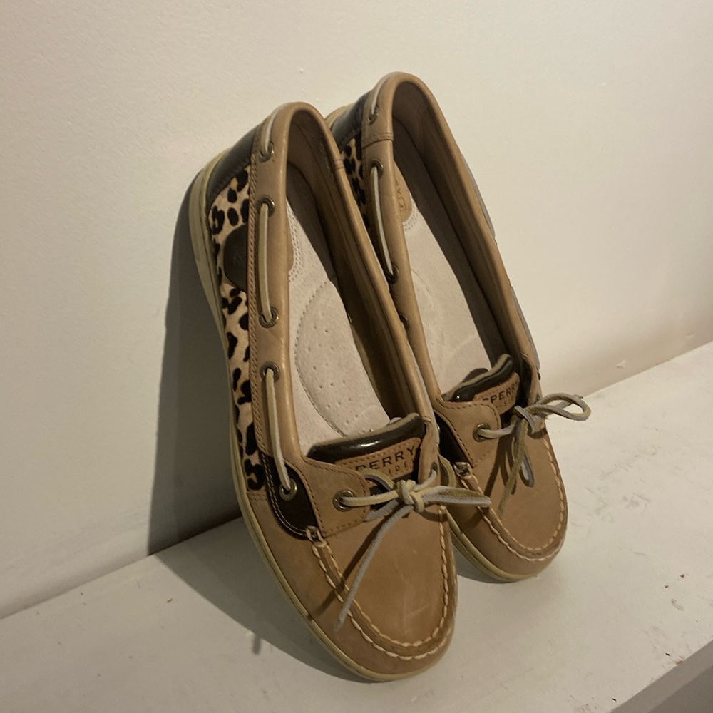 Sperry Tan and Leopard Print Boat Shoes 9.5